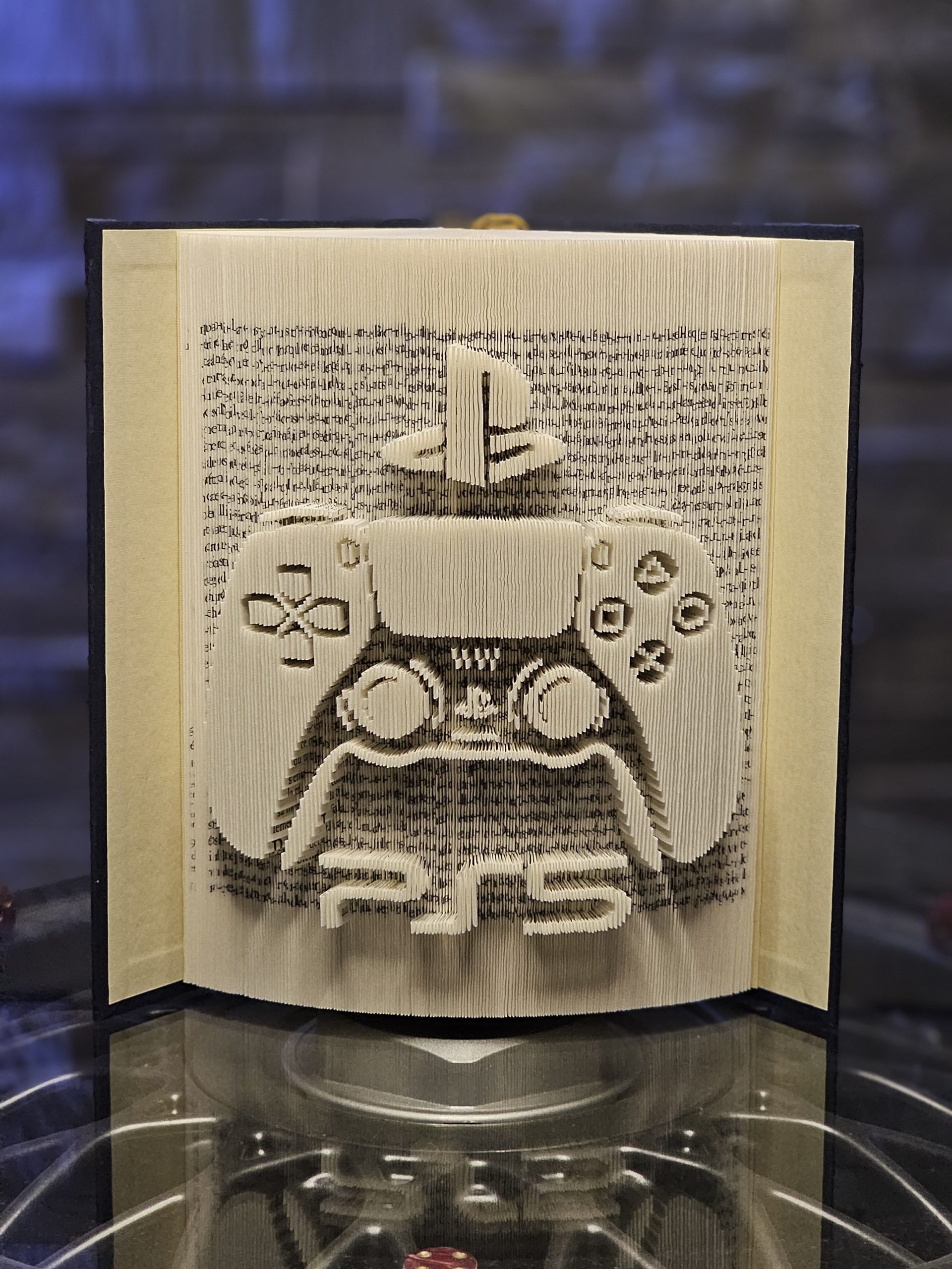 Sculpture de livre - Manette PS5