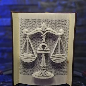 Sculpture de livre - collection zodiaque - Balance